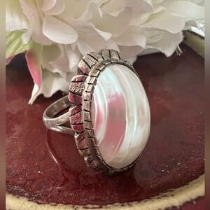 Navajo Mother of Pearl Sterling Silver Ring Size 7.75 GORGEOUS